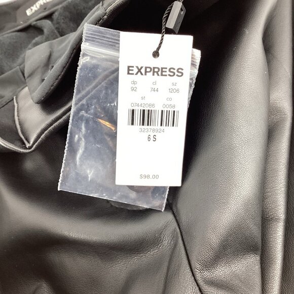 NWT Express Women’s High Rise Wide Leg Faux Leather Pants Black Size 6S MSRP $98 - Picture 4 of 10